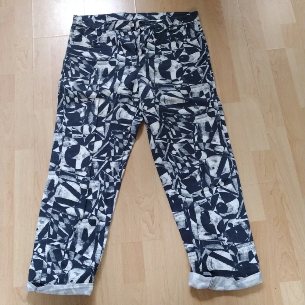 Monki patterned straight leg trousers - Picture 2 of 5